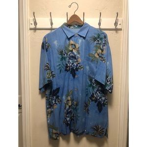 Tommy Bahama Tropical 100% Silk Button Down
